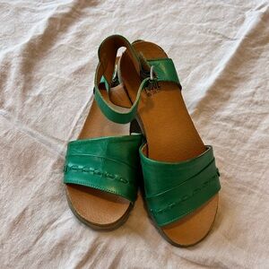 New Never Worn! Miz Mooz Haley Emerald Leather Sandals! Size 38!